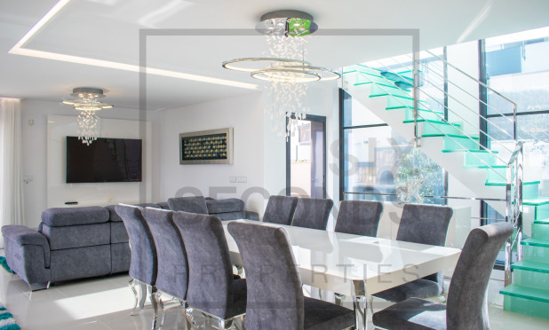 Herverkoop - Villa - San Miguel de Salinas - Urbanizaciones