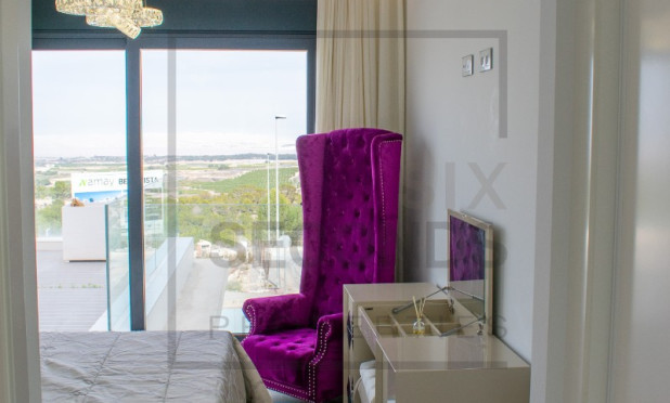 Herverkoop - Villa - San Miguel de Salinas - Urbanizaciones