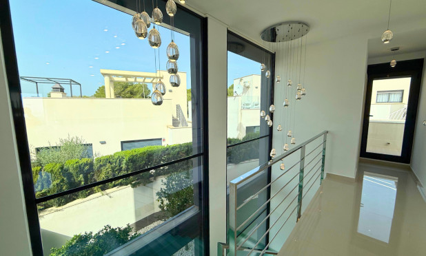 Odsprzedaż - Villa - San Miguel de Salinas