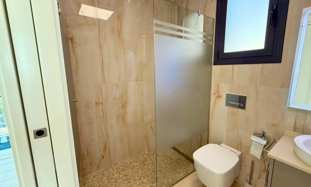 Odsprzedaż - Villa - San Miguel de Salinas