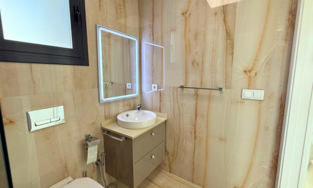 Odsprzedaż - Villa - San Miguel de Salinas