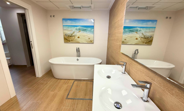 Odsprzedaż - Villa - San Miguel de Salinas