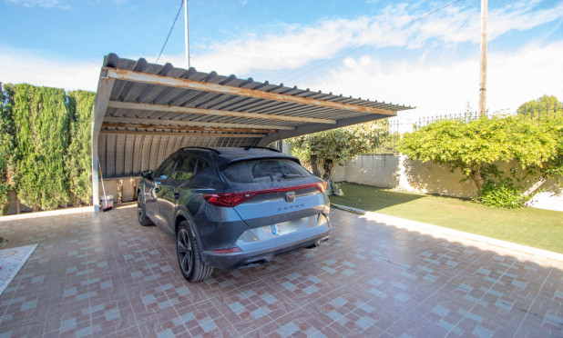 Herverkoop - Finca / Landelijk eigendom - Alicante