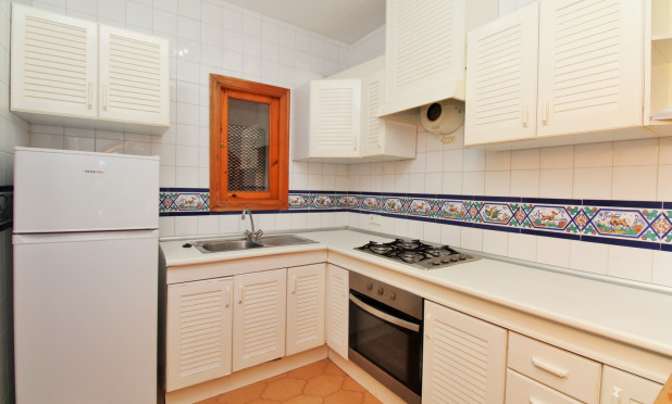 Resale - Apartment / flat - Villamartín