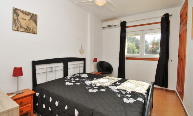 Resale - Apartment / flat - Villamartín