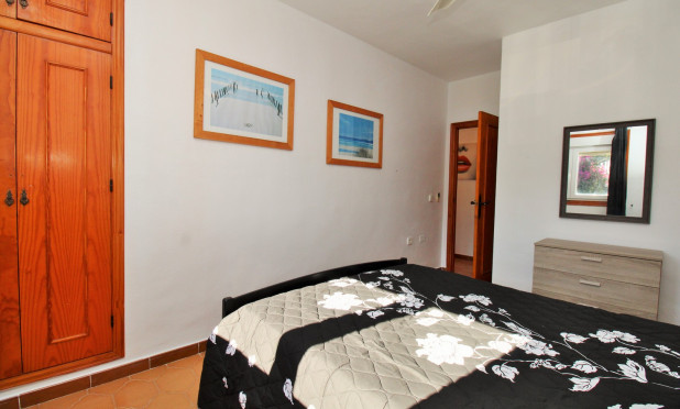 Resale - Apartment / flat - Villamartín