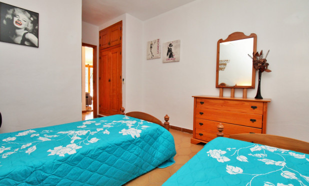 Resale - Apartment / flat - Villamartín