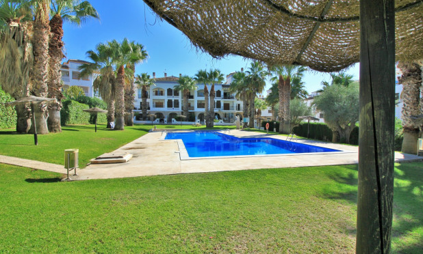 Resale - Apartment / flat - Villamartín