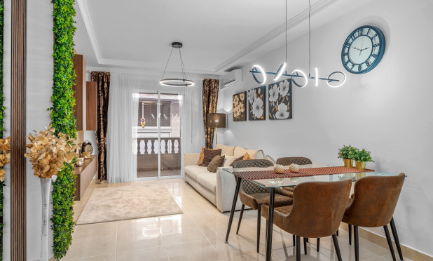 Reventa - Apartamento / piso - Torrevieja - Playa del Cura