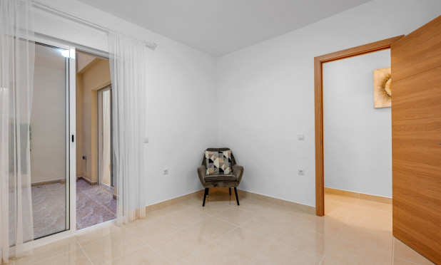 Reventa - Apartamento / piso - Torrevieja - Playa del Cura