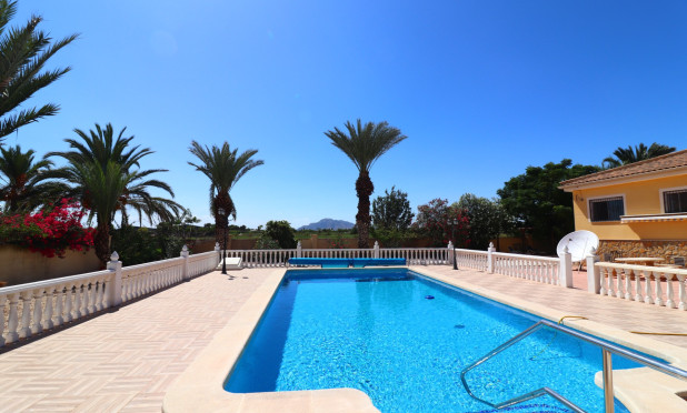 Herverkoop - Finca / Landelijk eigendom - Catral - Catral - Country