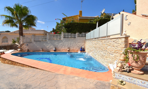 Revente - Villa (detached) - Orihuela Costa - Los Balcones