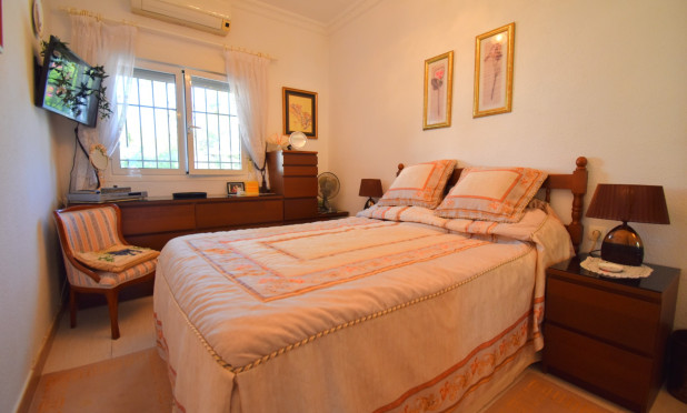 Revente - Villa (detached) - Orihuela Costa - Los Balcones