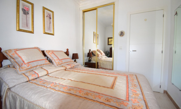 Revente - Villa (detached) - Orihuela Costa - Los Balcones