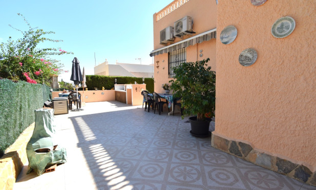 Revente - Villa (detached) - Orihuela Costa - Los Balcones