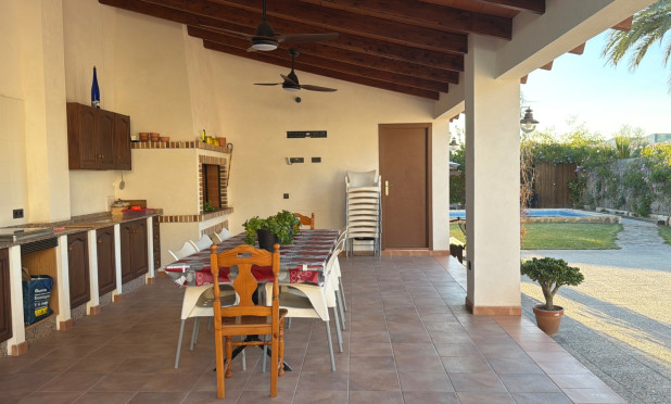 Resale - Villa - Dolores