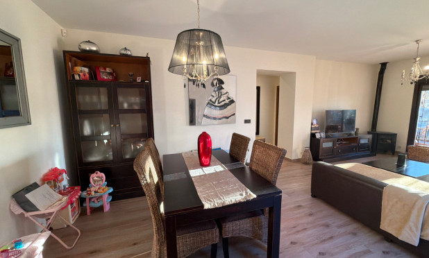 Resale - Villa - Dolores