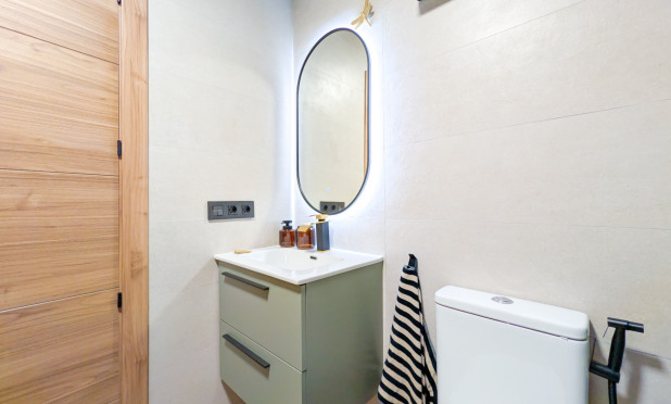 Wiederverkauf - Wohnung - Torrevieja - El Acequión - Los Náufragos