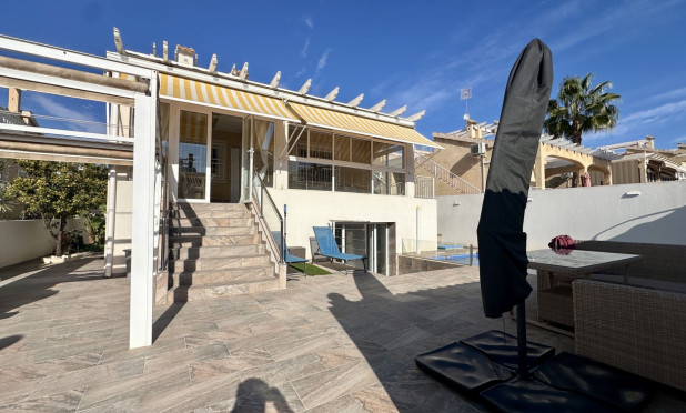 Reventa - Villa - Orihuela Costa - Los Altos