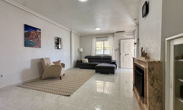 Reventa - Villa - Orihuela Costa - Los Altos