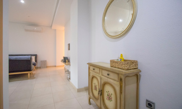 Odsprzedaż - Mieszkanie w bloku - Formentera del Segura