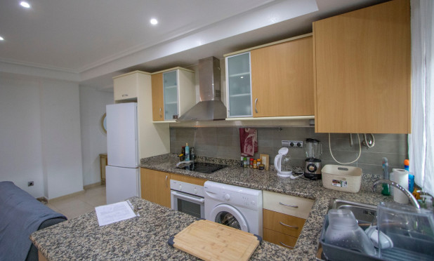 Odsprzedaż - Mieszkanie w bloku - Formentera del Segura