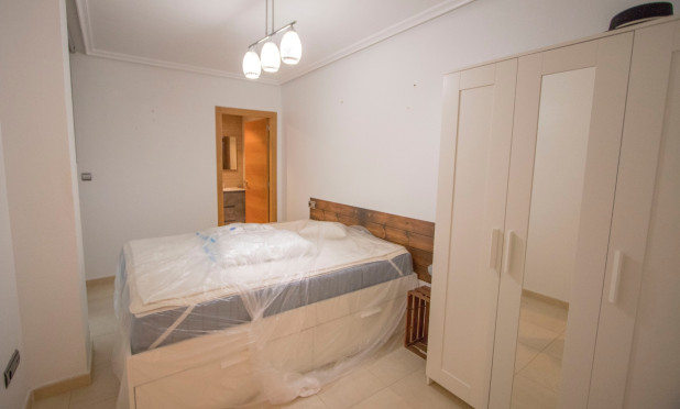 Odsprzedaż - Mieszkanie w bloku - Formentera del Segura