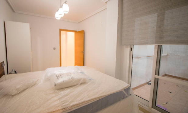 Odsprzedaż - Mieszkanie w bloku - Formentera del Segura