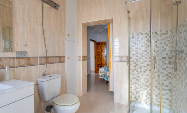 Resale - Villa - Torrevieja - Urbanización San Luis