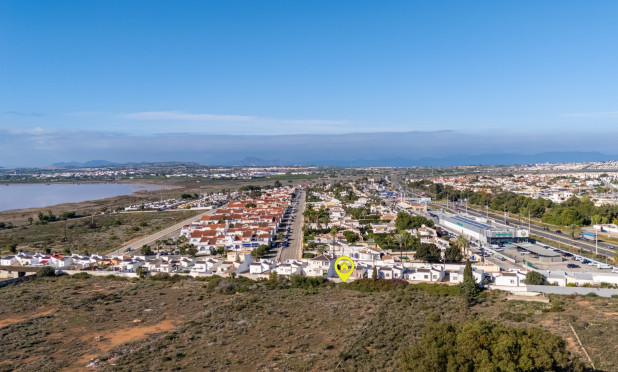 Resale - Villa - Torrevieja - Urbanización San Luis