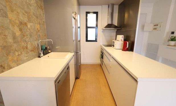 Resale - Apartment / flat - Orihuela Costa - La Zenia
