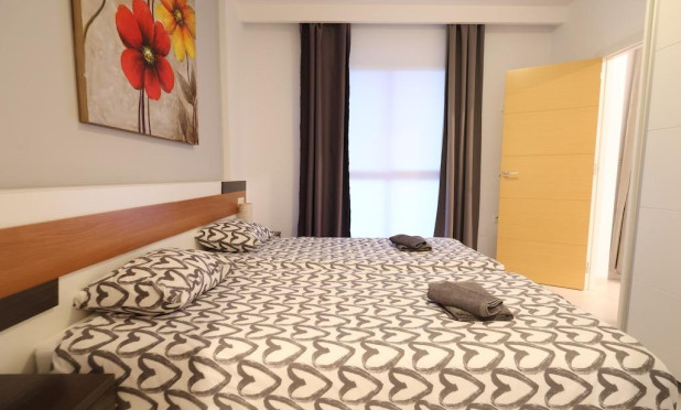 Resale - Apartment / flat - Orihuela Costa - La Zenia