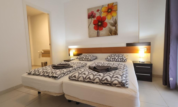 Resale - Apartment / flat - Orihuela Costa - La Zenia