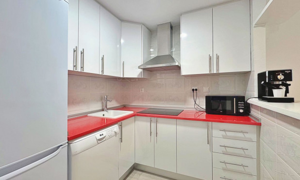 Resale - Apartment / flat - Torrevieja - La Mata