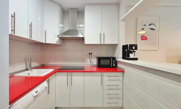 Resale - Apartment / flat - Torrevieja - La Mata