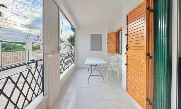 Resale - Apartment / flat - Torrevieja - La Mata