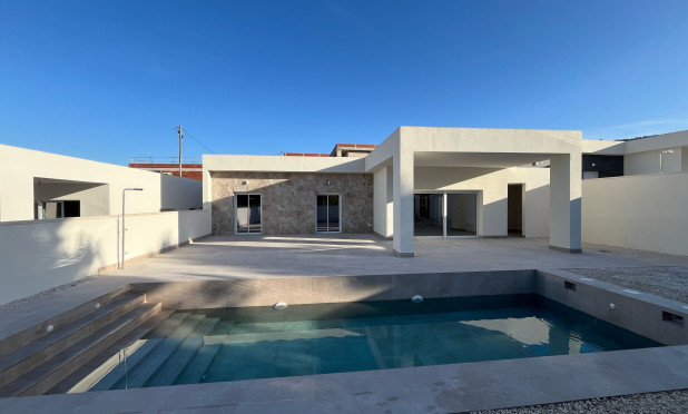 Obra nueva - Villa - La Romana