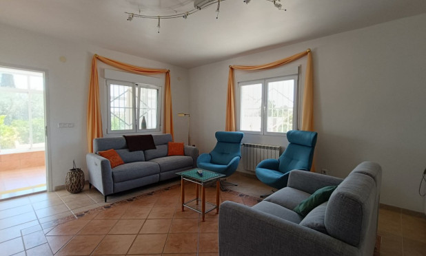 Revente - Finca / Propriété rurale - Albatera