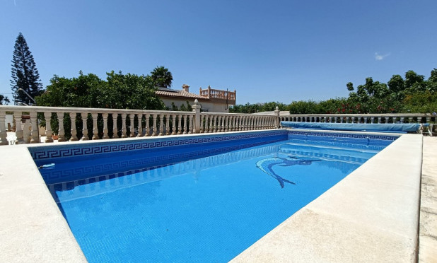 Revente - Finca / Propriété rurale - Albatera