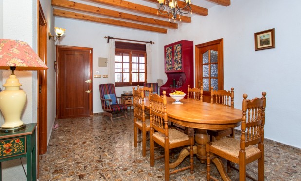 Herverkoop - Finca / Country Property - Crevillente