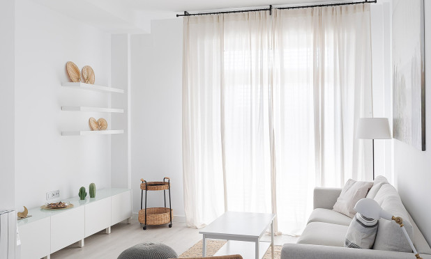 Neue Gebäude - Wohnung - Vera