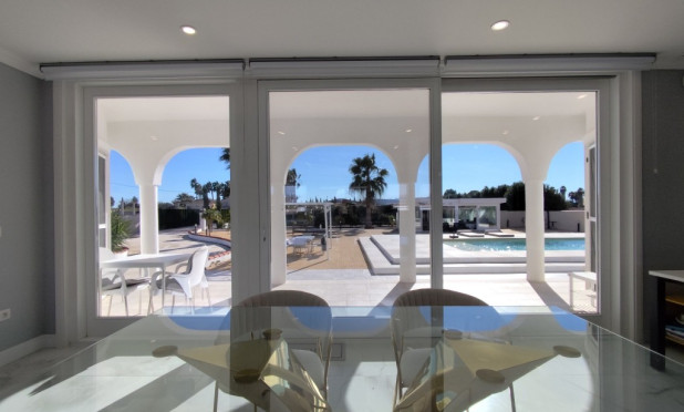 Resale - Villa - El Mudamiento