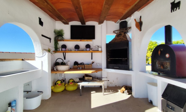 Resale - Villa - El Mudamiento