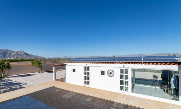 Resale - Villa - El Mudamiento