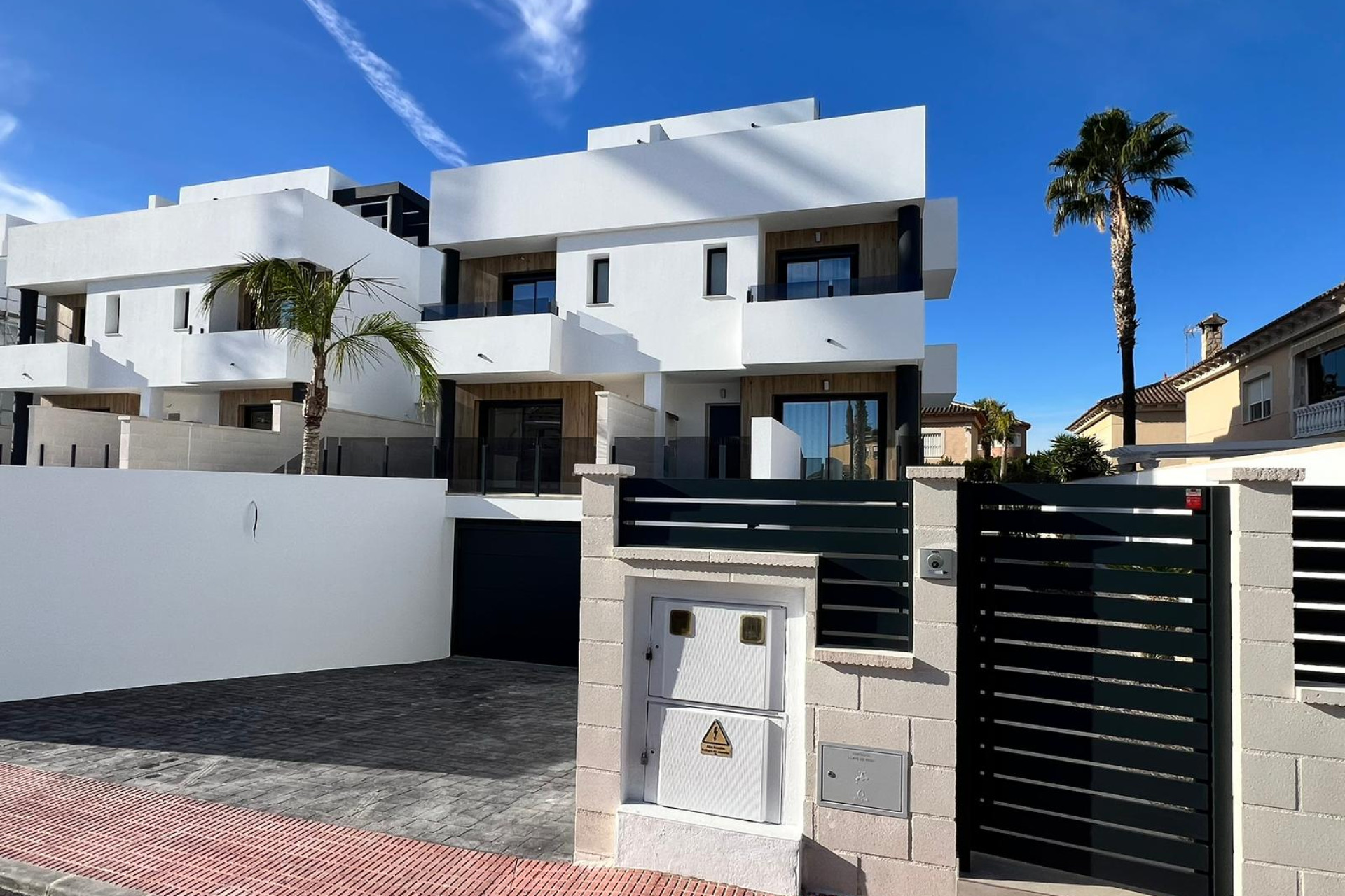 Neue Gebäude - Stadthaus - Benferri