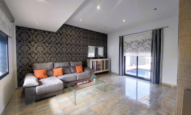 Resale - Villa - Pilar de la Horadada - Torre De La Horadada