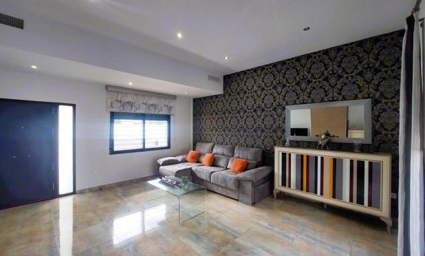 Resale - Villa - Pilar de la Horadada - Torre De La Horadada