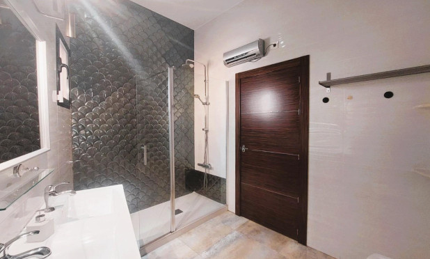 Resale - Villa - Pilar de la Horadada - Torre De La Horadada