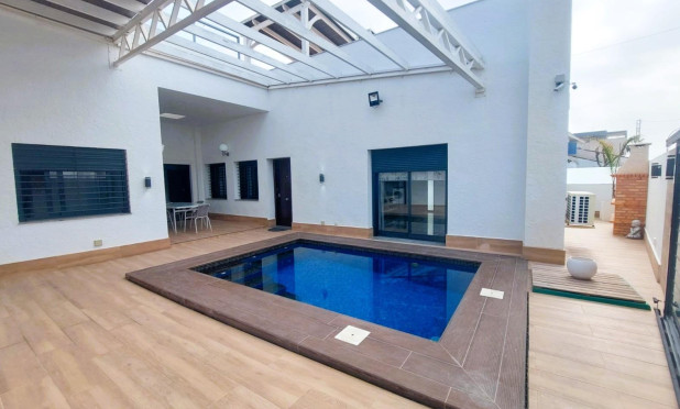 Resale - Villa - Pilar de la Horadada - Torre De La Horadada