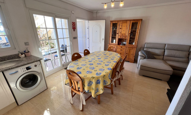 Resale - Apartment / flat - Guardamar del Segura - El Raso